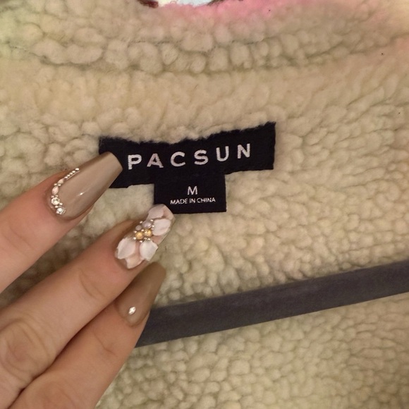 PacSun Cream and Black Plaid Teddy Jacket - Picture 2 of 2